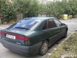 Verde Utilizat 1993 Renault Safrane Hatchback | 550 EUR
