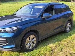 Albastru Utilizat 2024 VW Tiguan SUV | 34.000 EUR (Scump)