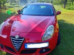 Culoarerosu Utilizat 2012 Alfa Romeo Giulietta Distinctive Hatchback | 5.250 EUR (Preț OK)