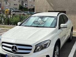 Culoarealb Utilizat 2015 Mercedes GLA200 SUV | 11.990 EUR (Preț bun)