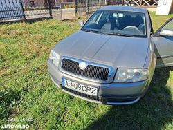 Culoaregri Utilizat 2006 Skoda Superb Classic Berlinǎ | 3.050 EUR