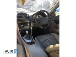 Gri Utilizat 2003 Mercedes E220 Berlinǎ | 2.150 EUR