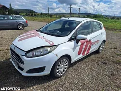 Alb Utilizat 2013 Ford Fiesta Hatchback | 1.500 EUR (Super Preț)