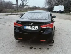 Utilizat 2012 Hyundai Elantra Berlinǎ | 4.999 EUR (Super Preț)