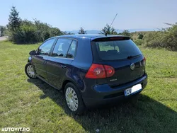 Culoarealbastru Utilizat 2006 VW Golf V Comfortline Hatchback | 2.850 EUR (Preț OK)