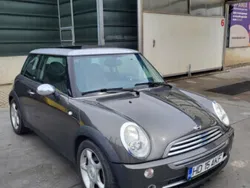 Gri Utilizat 2005 Mini Cooper Hatchback | 2.699 EUR (Preț OK)