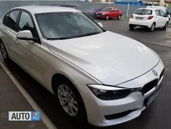 Alb Utilizat 2014 BMW 320 Sport Line Berlinǎ | 15.200 EUR