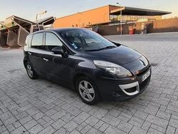 Gri Utilizat 2011 Renault Scénic III Monovolum | 3.250 EUR (Preț OK)