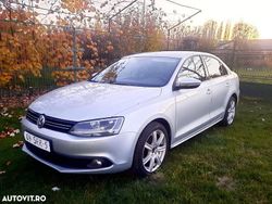 Culoareargint Utilizat 2011 VW Jetta Highline Berlinǎ | 6.300 EUR (Preț OK)