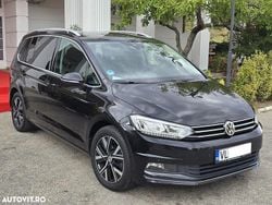 Culoarenegru Utilizat 2020 VW Touran Highline Monovolum | 14.850 EUR (Preț bun)