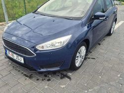 Culoarealbastru Utilizat 2017 Ford Focus Hatchback | 5.890 EUR (Super Preț)