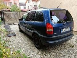 Culoarealbastru Utilizat 2002 Opel Zafira Monovolum | 1.450 EUR (Preț OK)