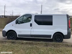 Alb Utilizat 2011 Opel Vivaro Van | 5.200 EUR (Preț bun)