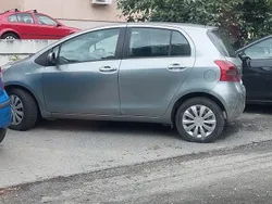 Gri Utilizat 2006 Toyota Yaris | 2.250 EUR (Preț OK)