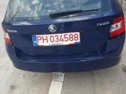 Albastru Utilizat 2016 Skoda Fabia Hatchback | 5.300 EUR