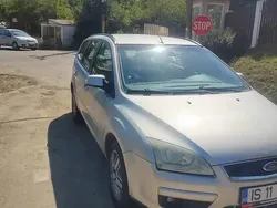 Utilizat 2008 Ford Focus Berlinǎ | 1.300 EUR (Super Preț)