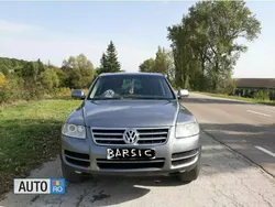 Gri Utilizat 2006 VW Touareg SUV | 3.700 EUR