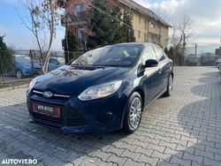 Albastru Utilizat 2014 Ford Focus Trend Berlinǎ | 6.904 EUR (Preț OK)