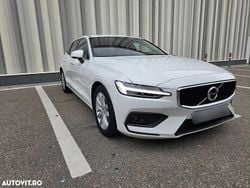 Culoarealb Utilizat 2020 Volvo V60 Momentum Break | 24.805 EUR