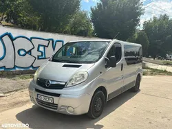 Gri Utilizat 2007 Opel Vivaro Van | 6.200 EUR (Scump)