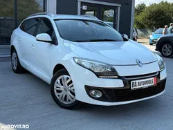 Culoarealb Utilizat 2013 Renault Mégane III Business Hatchback | 3.980 EUR (Super Preț)