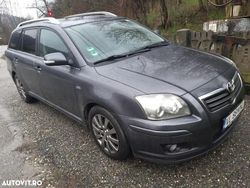 Culoaregri Utilizat 2007 Toyota Avensis Travel Break | 1.950 EUR (Preț bun)