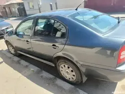 Gri Utilizat 2010 Skoda Octavia Berlinǎ | 2.000 EUR (Super Preț)