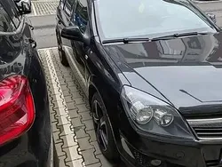 Negru Utilizat 2012 Opel Astra Break | 5.000 EUR (Preț OK)