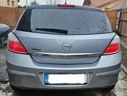 Utilizat 2005 Opel Astra Hatchback | 1.800 EUR (Preț OK)