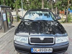 Culoarenegru Utilizat 2009 Skoda Octavia Tour Berlinǎ | 2.400 EUR (Preț bun)