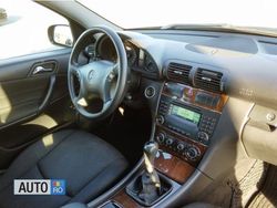 Negru Utilizat 2006 Mercedes C220 Break | 4.999 EUR (Puțin scump)