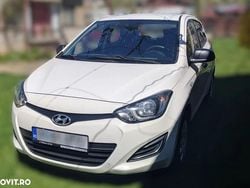 Culoarealb Utilizat 2013 Hyundai i20 Comfort | 3.500 EUR (Super Preț)