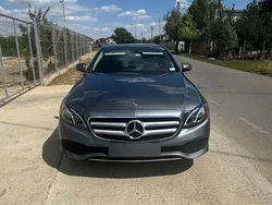 Culoaregri Utilizat 2019 Mercedes E200 Berlinǎ | 5.500 EUR