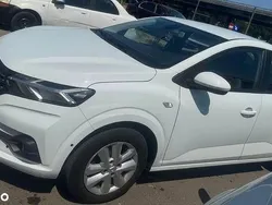 Culoarealb Utilizat 2021 Dacia Logan Comfort Berlinǎ | 10.300 EUR (Preț bun)
