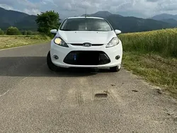 Alb Utilizat 2013 Ford Fiesta Hatchback | 3.850 EUR (Preț OK)