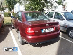 Rosu Utilizat 2000 Audi A4 Berlinǎ | 1.100 EUR (Super Preț)