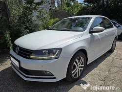 Alb Utilizat 2017 VW Jetta Berlinǎ | 8.990 EUR (Preț OK)