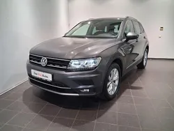 Gri mediu normal Utilizat 2020 VW Tiguan Highline SUV | 27.500 EUR (Puțin scump)