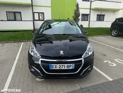 Negru Utilizat 2018 Peugeot 208 Active Hatchback | 6.490 EUR (Preț bun)
