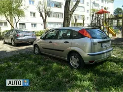 Argintiu Utilizat 2002 Ford Focus Zetec Hatchback | 950 EUR (Preț OK)