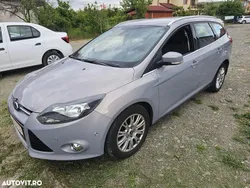 Culoaregri Utilizat 2013 Ford Focus Titanium Break | 3.500 EUR (Super Preț)