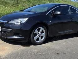 Negru Utilizat 2012 Opel Astra GTC Coupe | 4.000 EUR