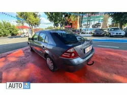 Gri Utilizat 2005 Ford Mondeo Berlinǎ | 2.499 EUR (Preț OK)