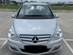 Utilizat 2011 Mercedes 200 Monovolum | 4.499 EUR