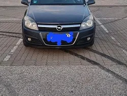 Culoarealbastru Utilizat 2006 Opel Astra Break | 2.000 EUR (Preț OK)