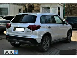 Argintiu Utilizat 2019 Suzuki Vitara SUV | 14.500 EUR