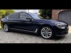 Culoarealbastru Utilizat 2017 BMW 750L Comfort Edition Berlinǎ | 29.000 EUR