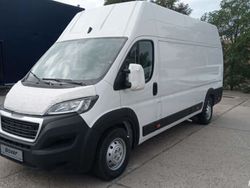 Alb Utilizat 2023 Peugeot Boxer Van | 27.950 EUR