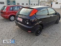 Albastru Utilizat 2004 Ford Focus Berlinǎ | 1.799 EUR (Preț OK)