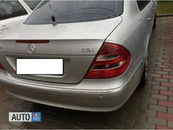 Argintiu Utilizat 2005 Mercedes E320 Berlinǎ | 3.500 EUR